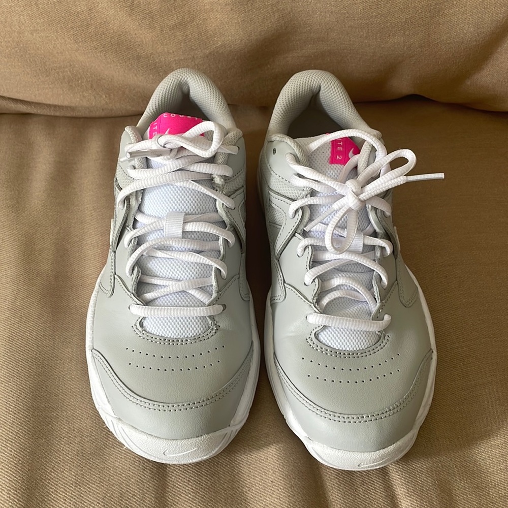 NikeCourt Lite 2